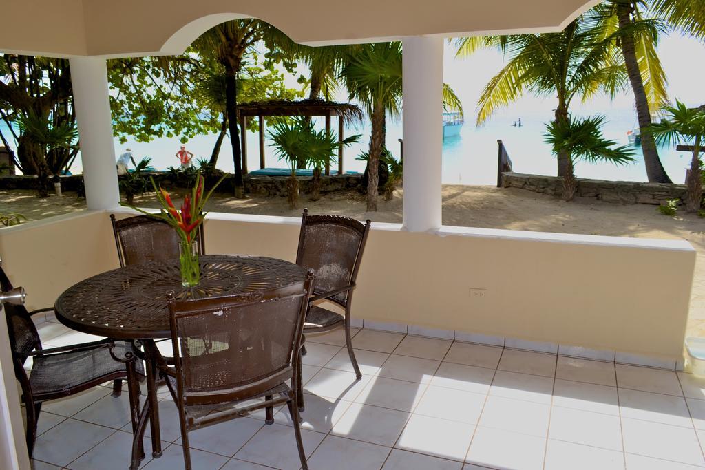 Mayan Princess Beach & Dive Resort West Bay Værelse billede